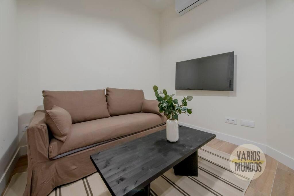 Cool Y Centrico Apt 6Px En Plena Plaza Del Carmen E2 Madrid Exterior foto
