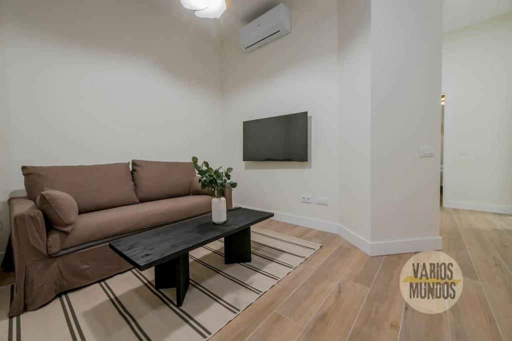 Cool Y Centrico Apt 6Px En Plena Plaza Del Carmen E2 Madrid Exterior foto