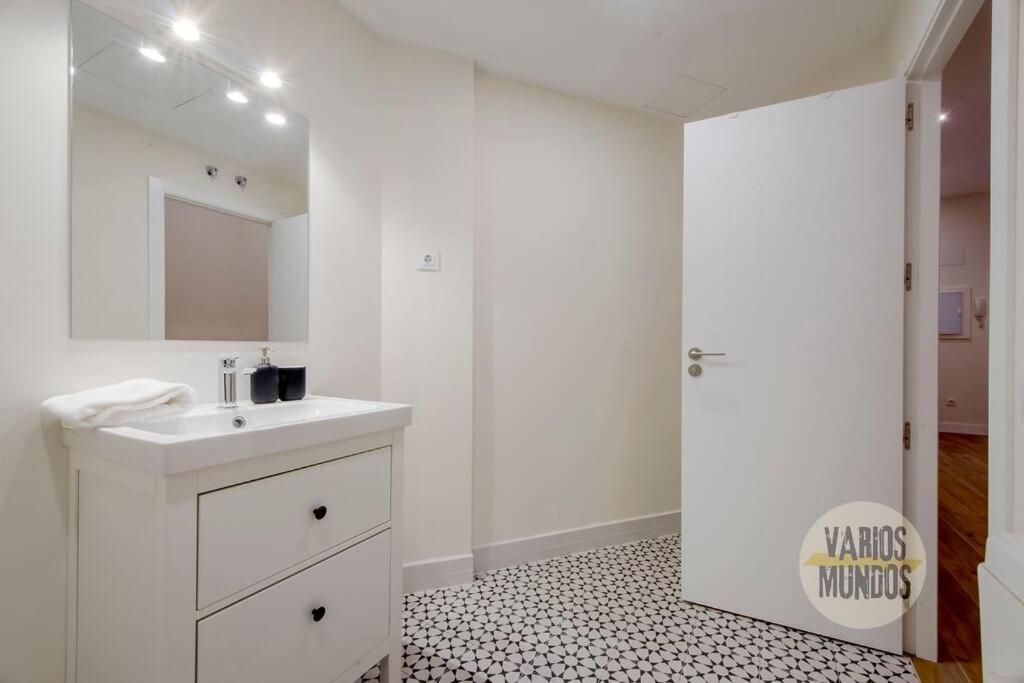 Cool Y Centrico Apt 6Px En Plena Plaza Del Carmen E2 Madrid Exterior foto